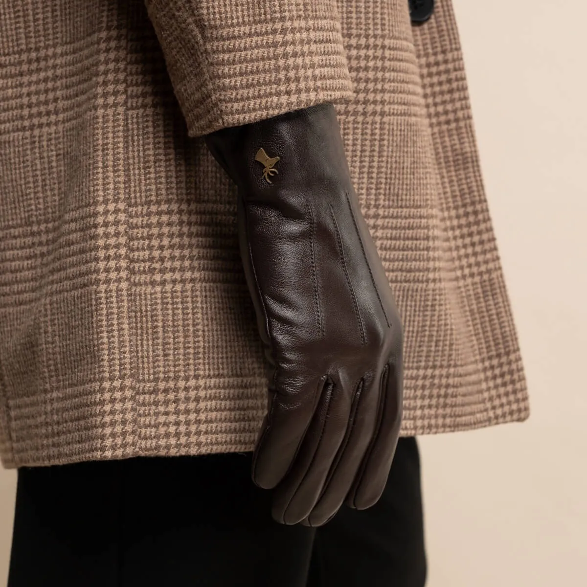 Jake (dark brown) - sheepskin gloves with warm fleece lining & touchscreen feature