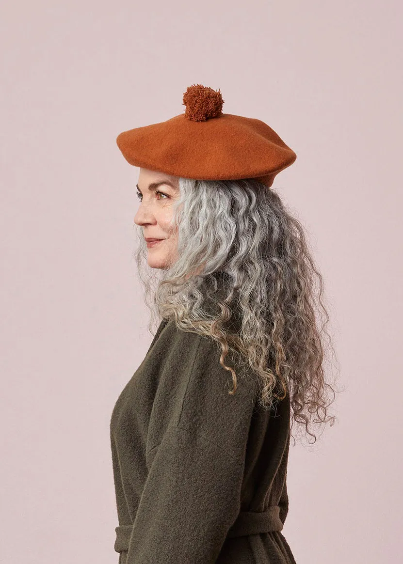 Pom Pom Beret Sugar Brown