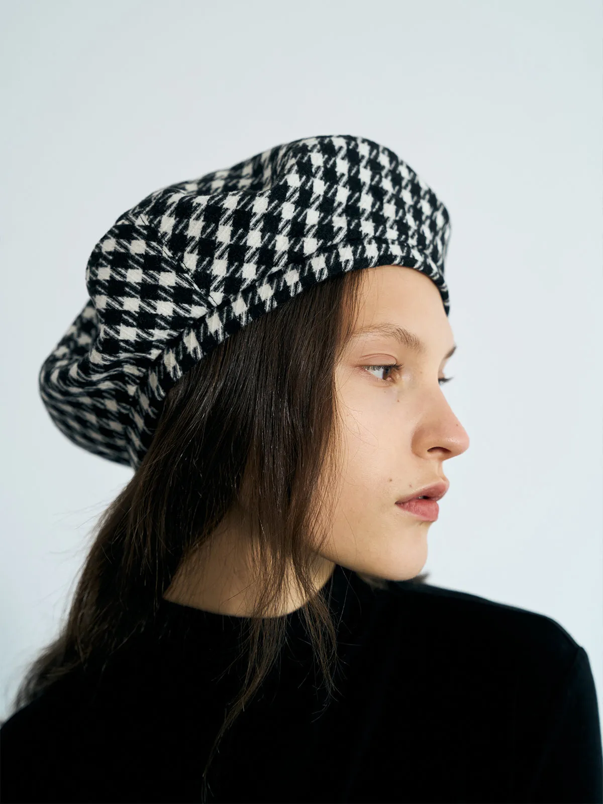 "Houndstooth" Beret Hat - Black & White