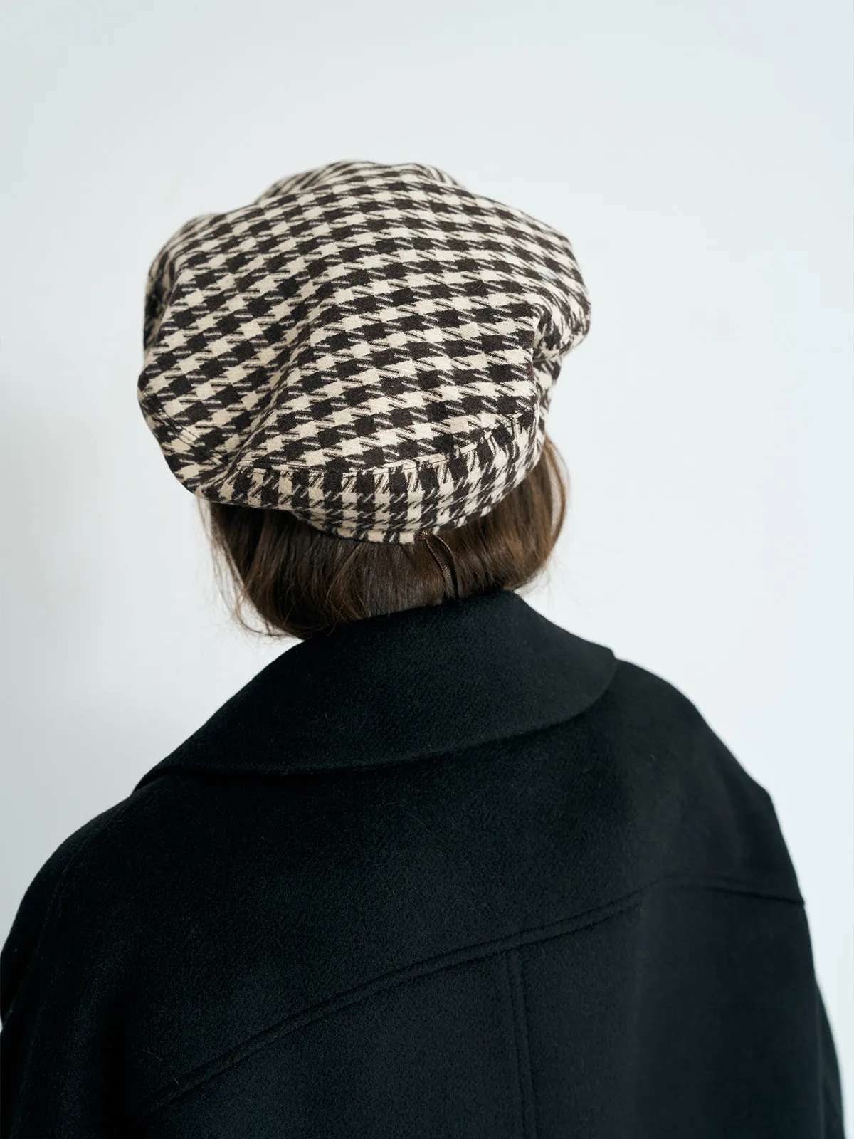 "Houndstooth" Beret Hat - Mocha