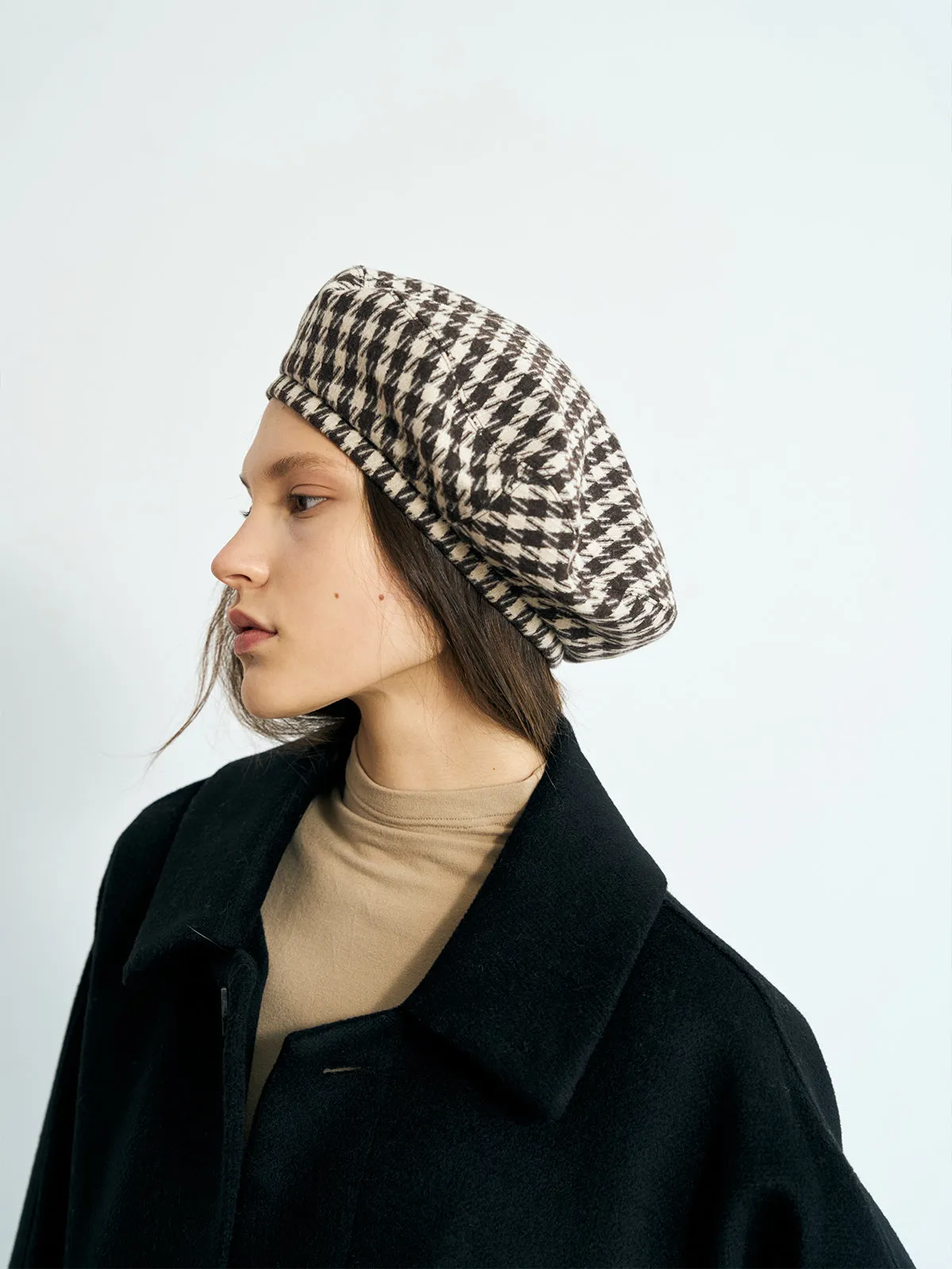 "Houndstooth" Beret Hat - Mocha