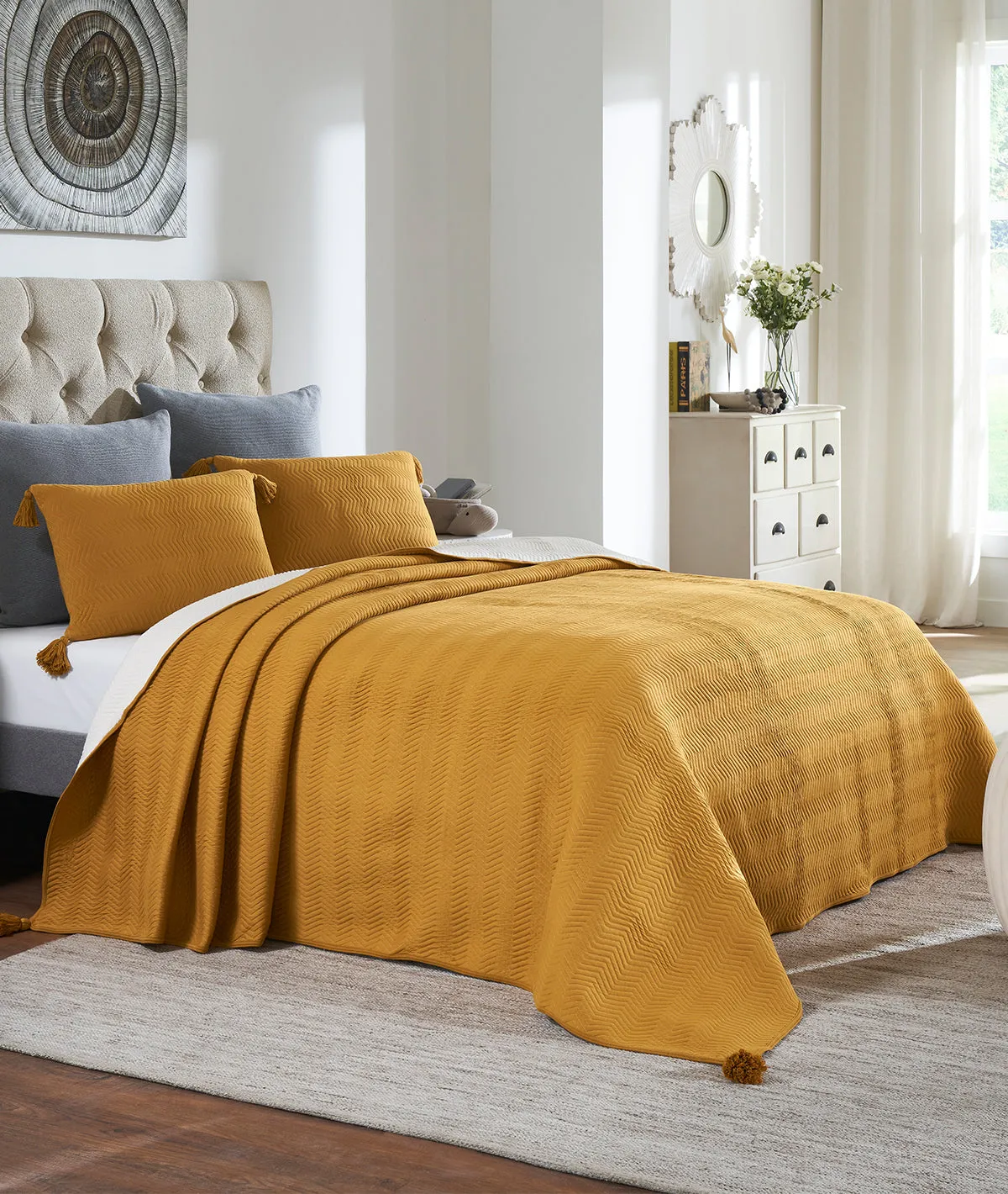 Zig Zag 100% Cotton Knitted with Polyester filled King Size Bed Cover with 2 Pillow Covers (Mustard Natural)